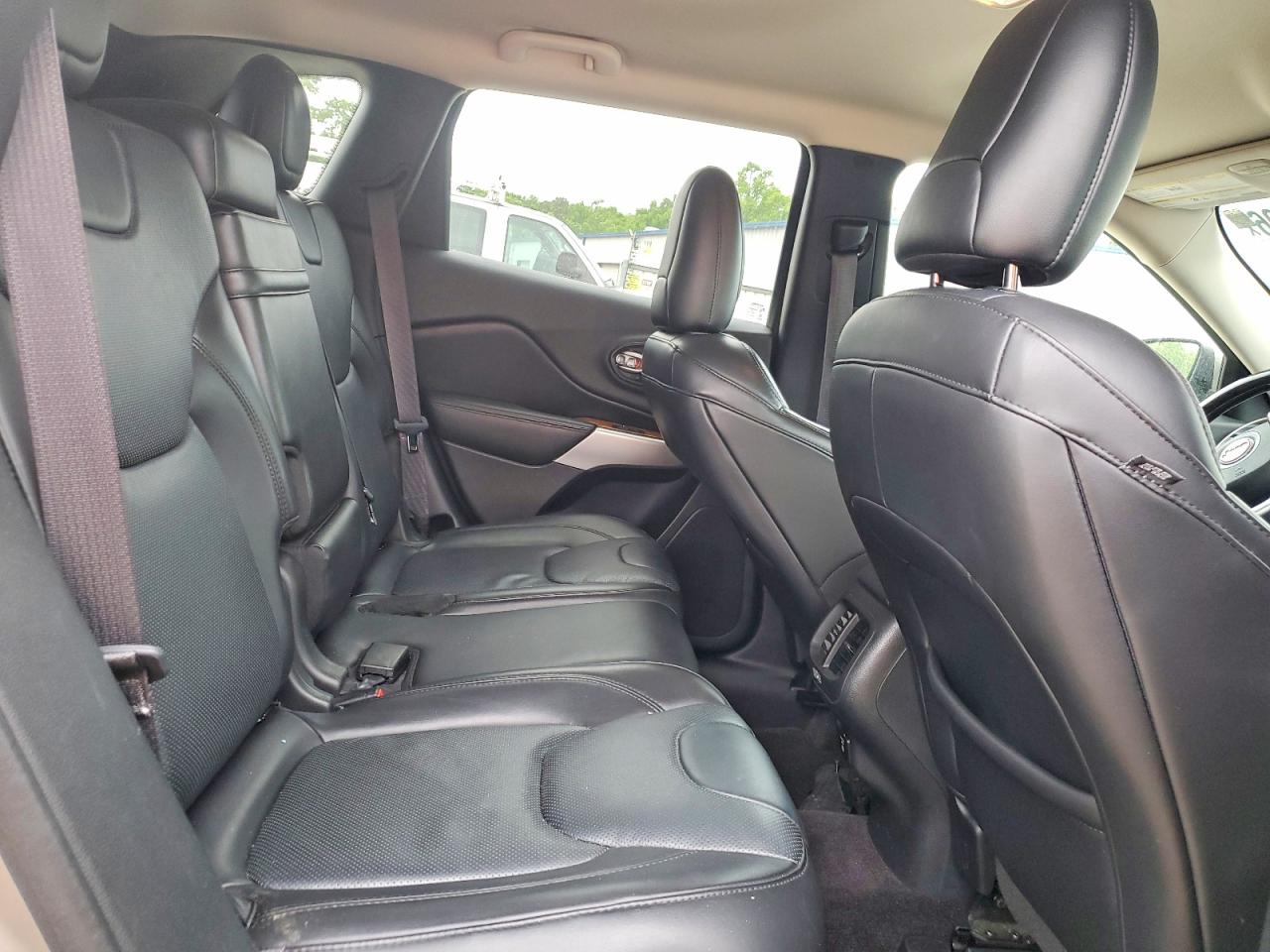JEEP CHEROKEE 2016 — 12