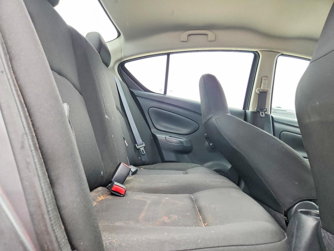 NISSAN VERSA 2017 — 11