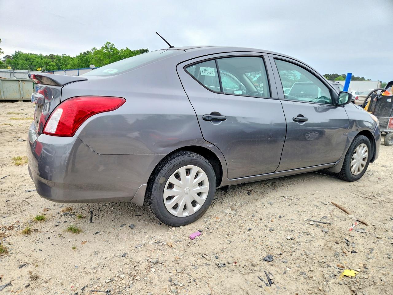 NISSAN VERSA 2017 — 4