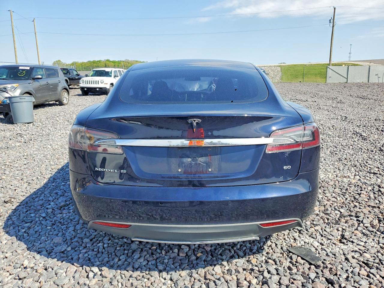 TESLA MODEL S 2014 — 7
