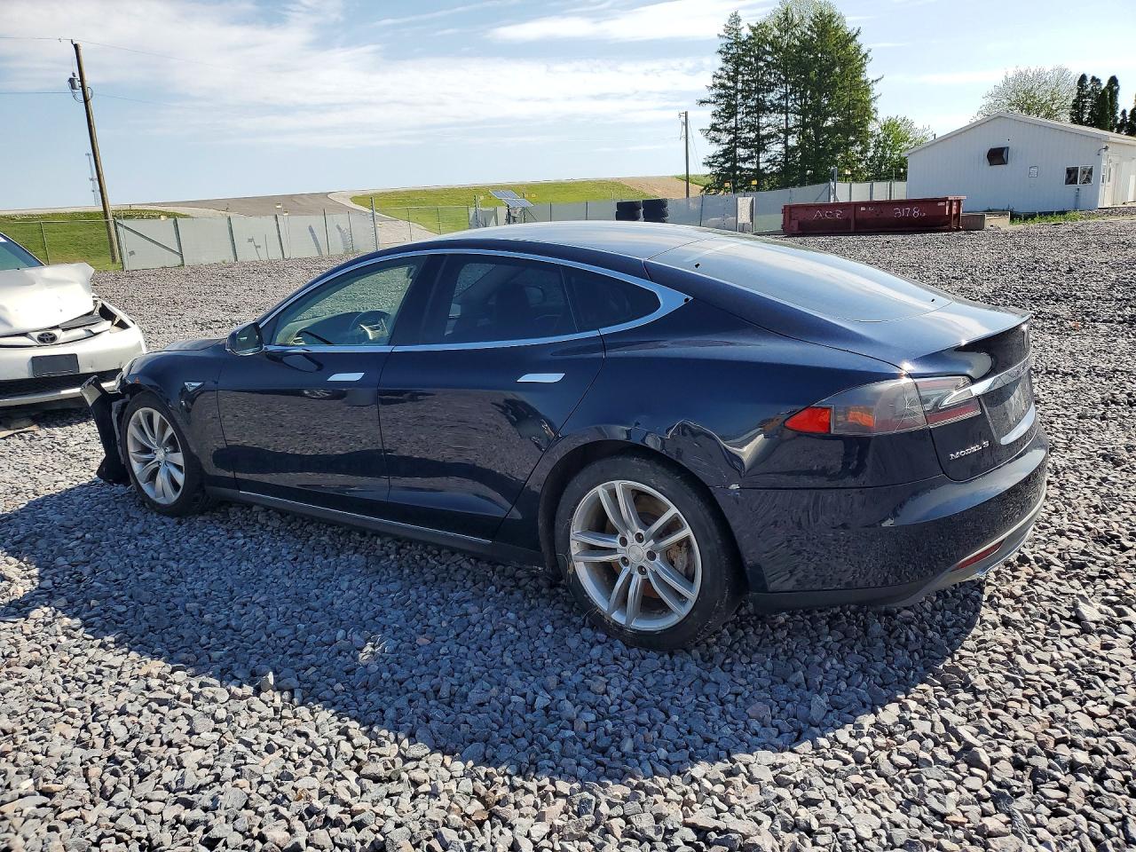 TESLA MODEL S 2014 — 3