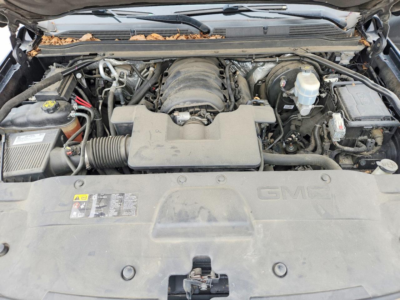 GMC YUKON 2016 — 13