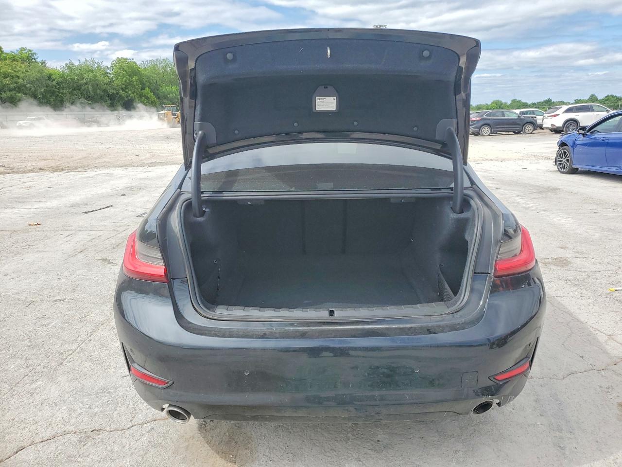 BMW 330I 2020 — 7