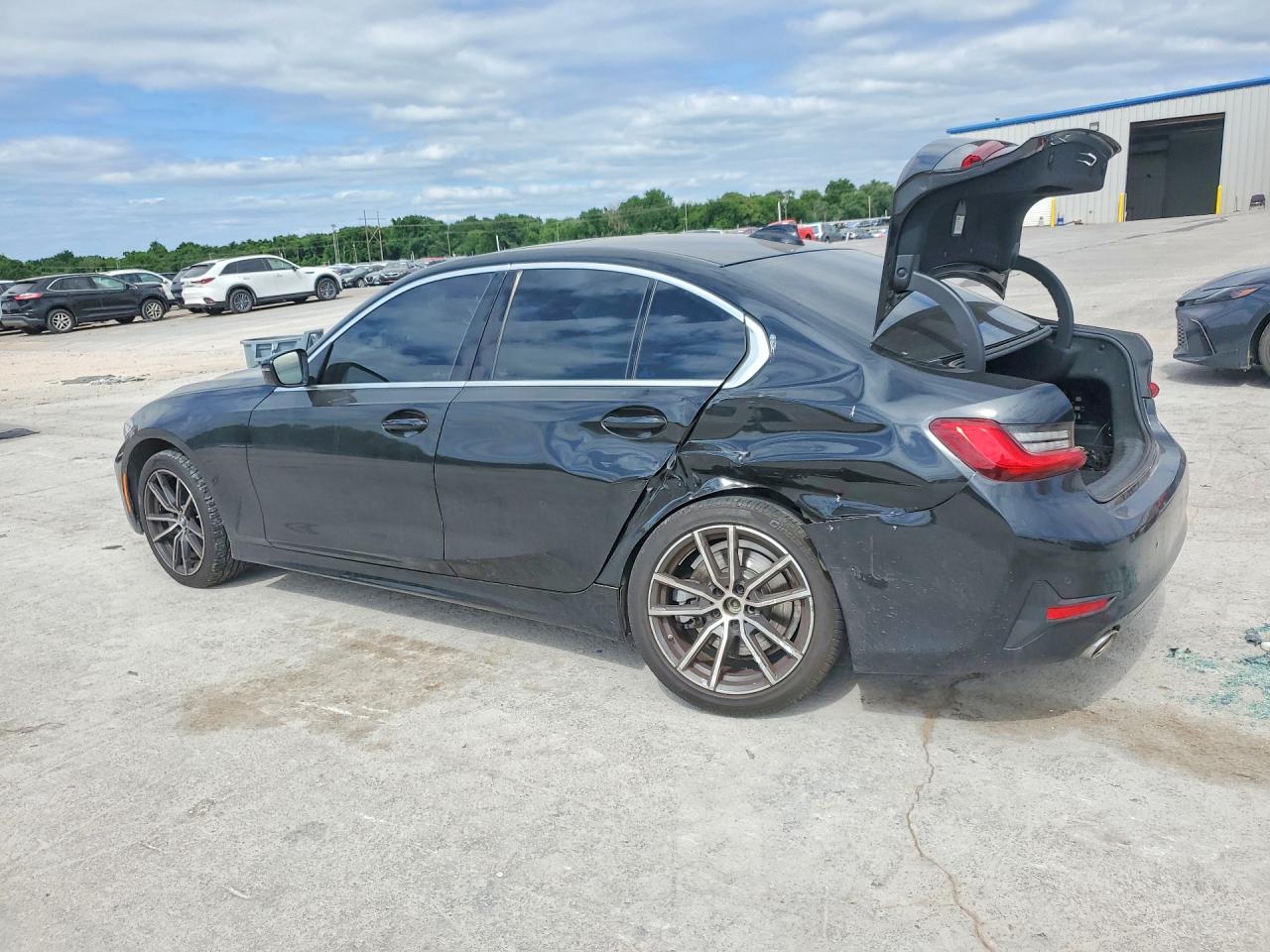 BMW 330I 2020 — 3
