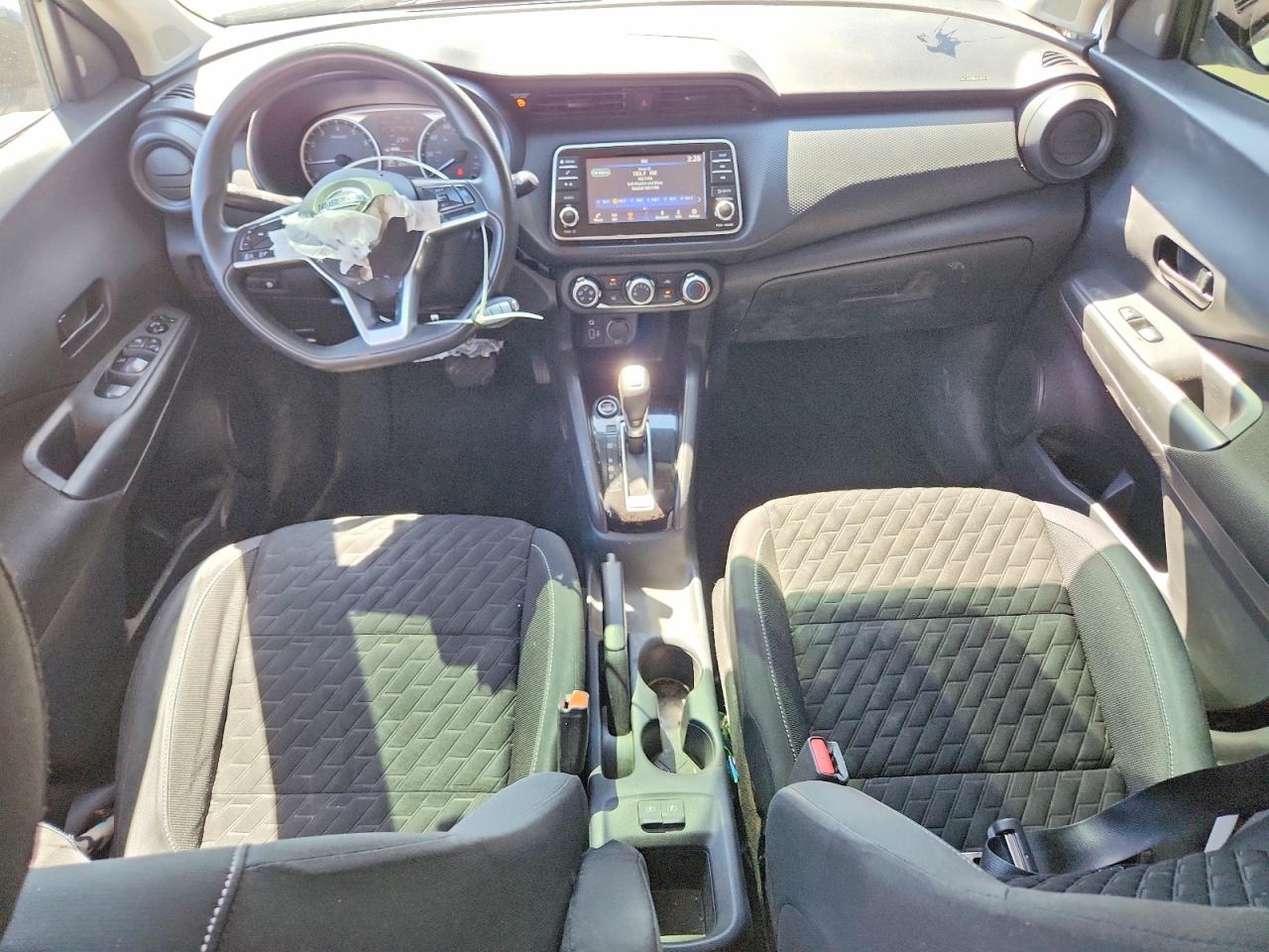NISSAN KICKS 2021 — 9