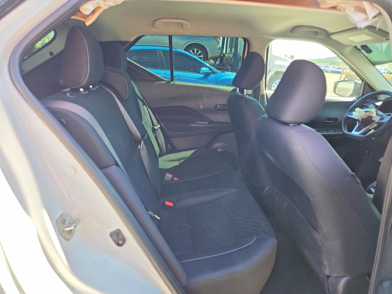 NISSAN KICKS 2021 — 12