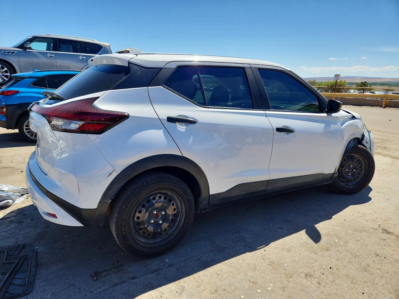 NISSAN KICKS 2021 — 4