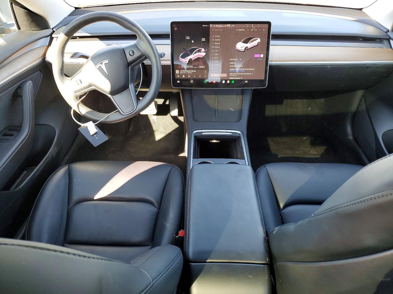 TESLA MODEL 3 2023 — 9