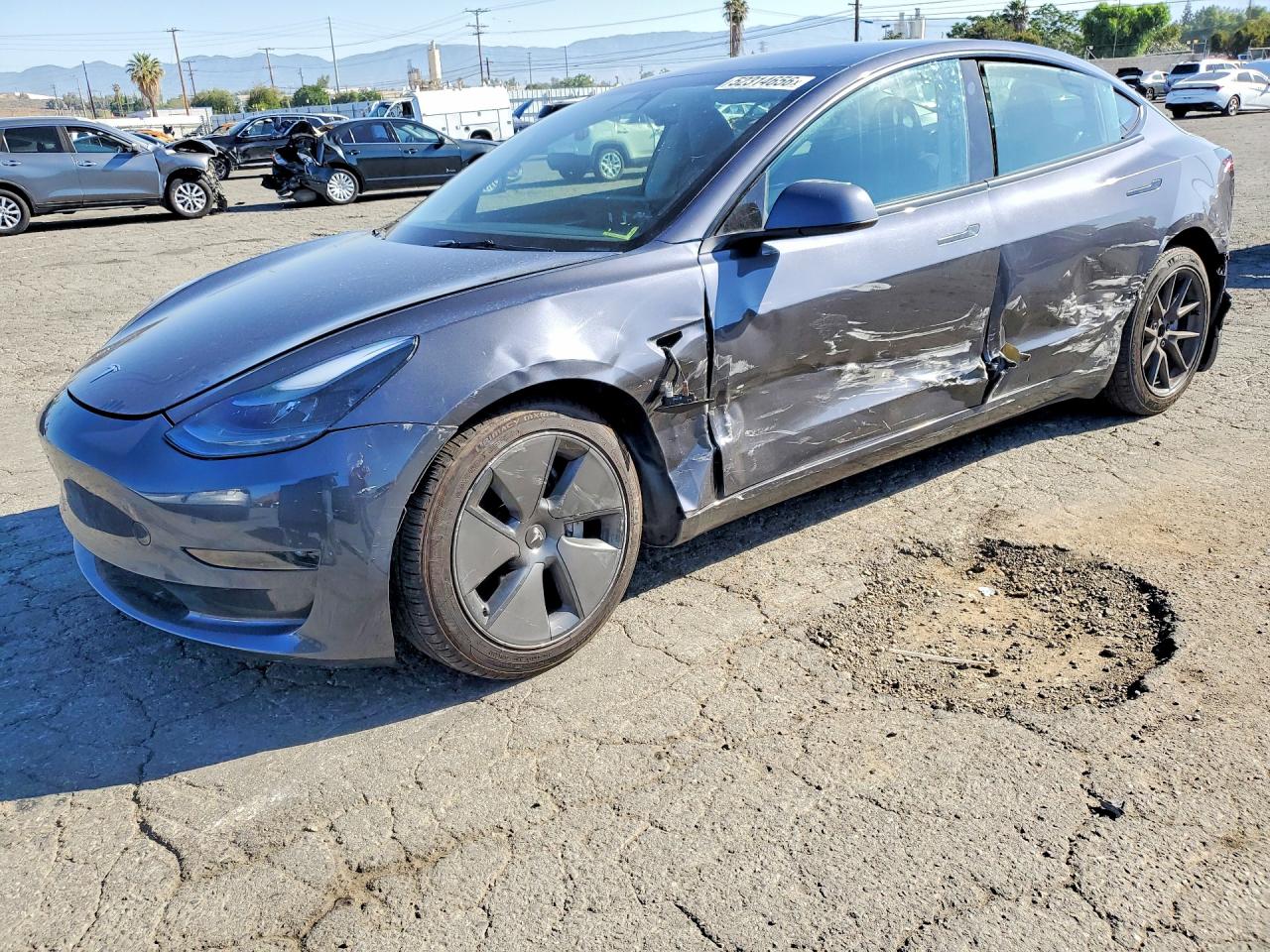 TESLA MODEL 3 2023 — 2