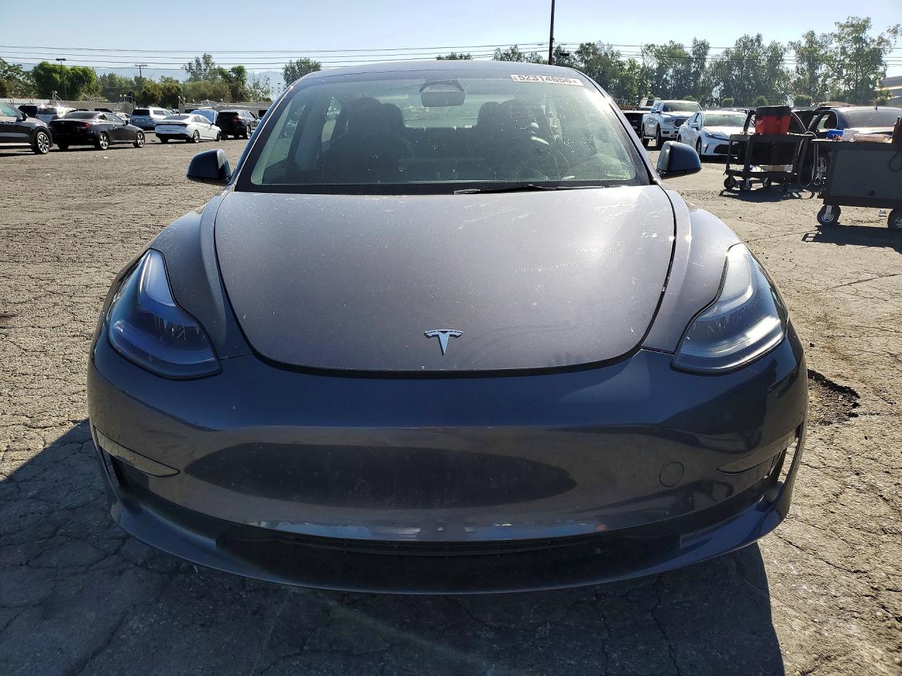 TESLA MODEL 3 2023 — 6