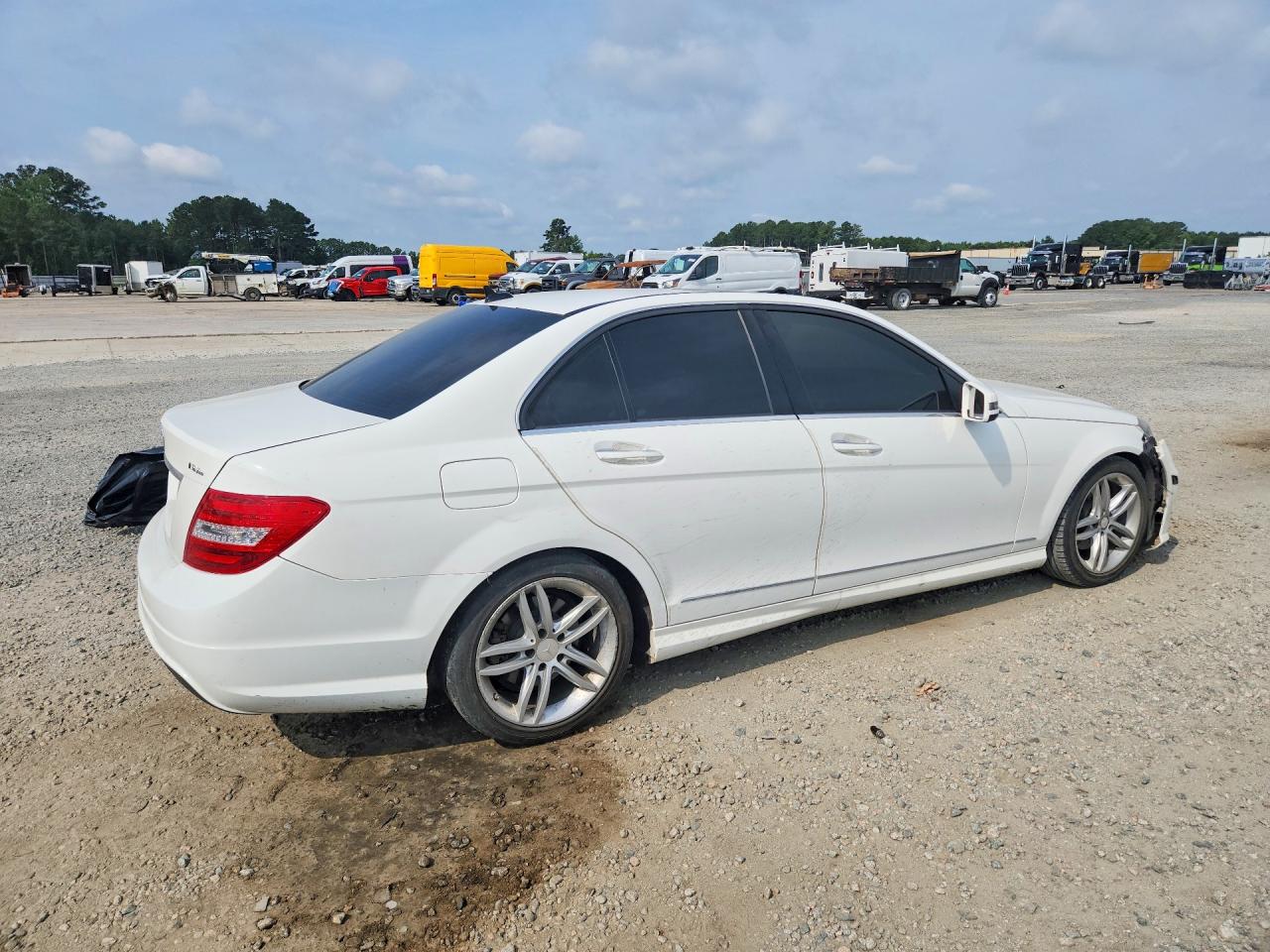 MERCEDES-BENZ C 2013 — 4