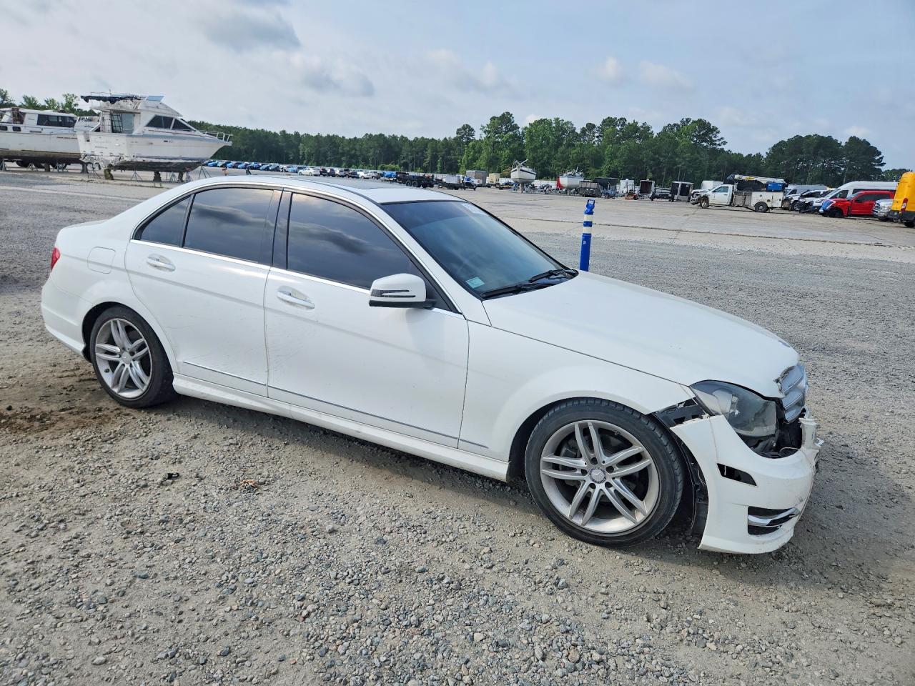 MERCEDES-BENZ C 2013 — 5