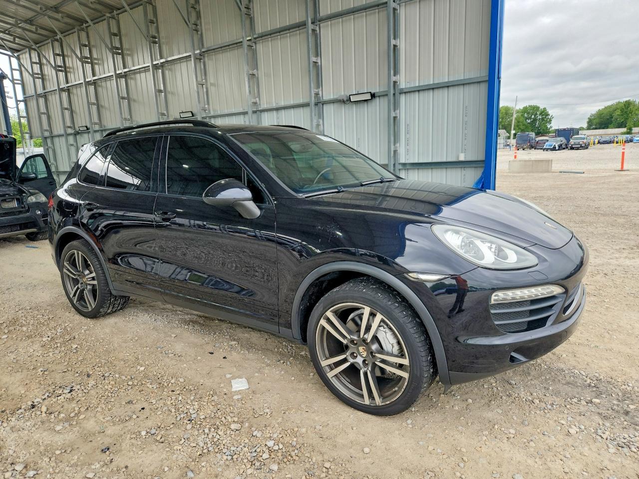 PORSCHE CAYENNE 2012 — 5