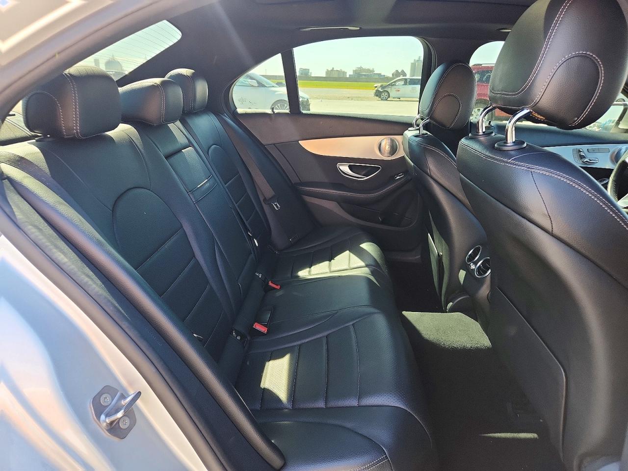 MERCEDES-BENZ C 2018 — 11