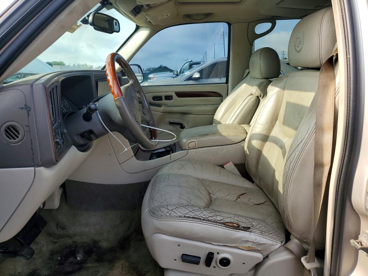 CADILLAC ESCALADE 2006 — 8