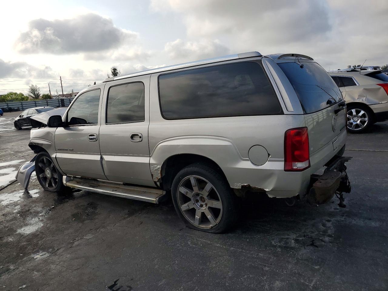 CADILLAC ESCALADE 2006 — 3