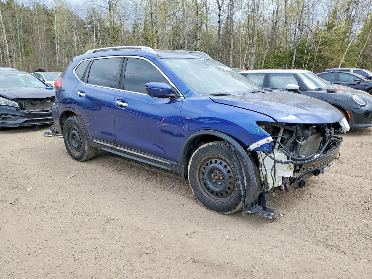 NISSAN ROGUE 2017 — 5
