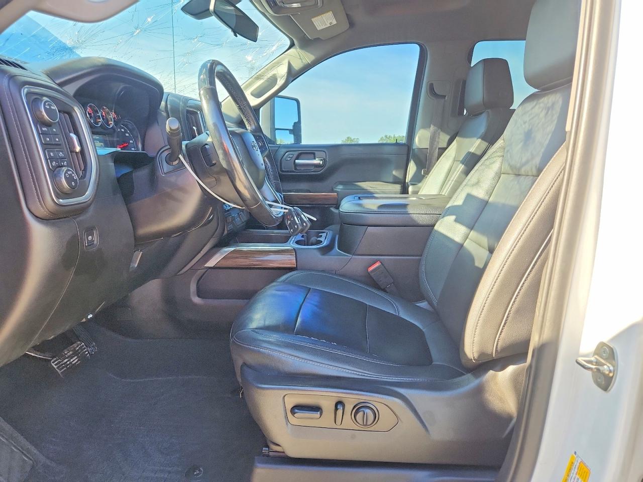 CHEVROLET SILVERADO 2021 — 8