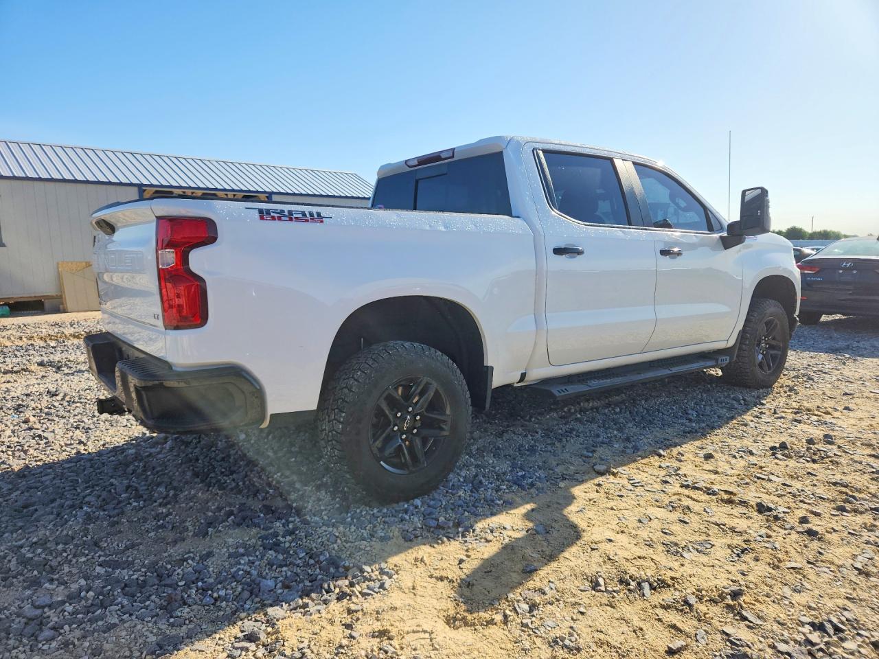 CHEVROLET SILVERADO 2021 — 4