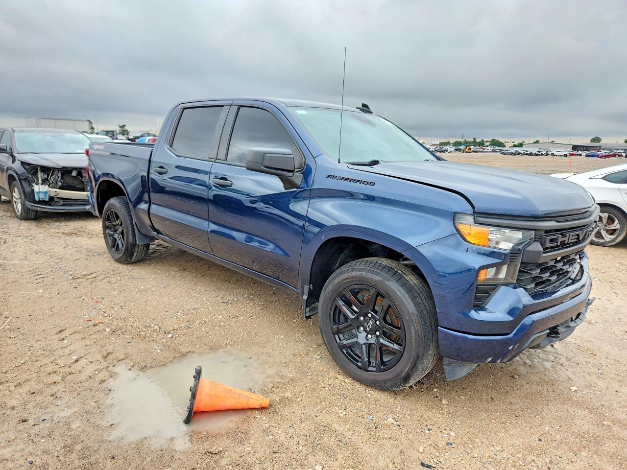 CHEVROLET SILVERADO 2023 — 5