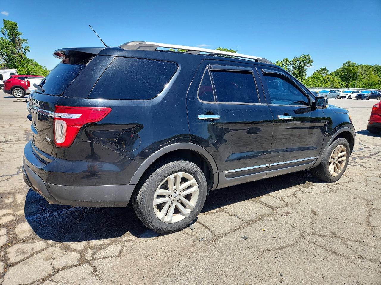 FORD EXPLORER 2012 — 4
