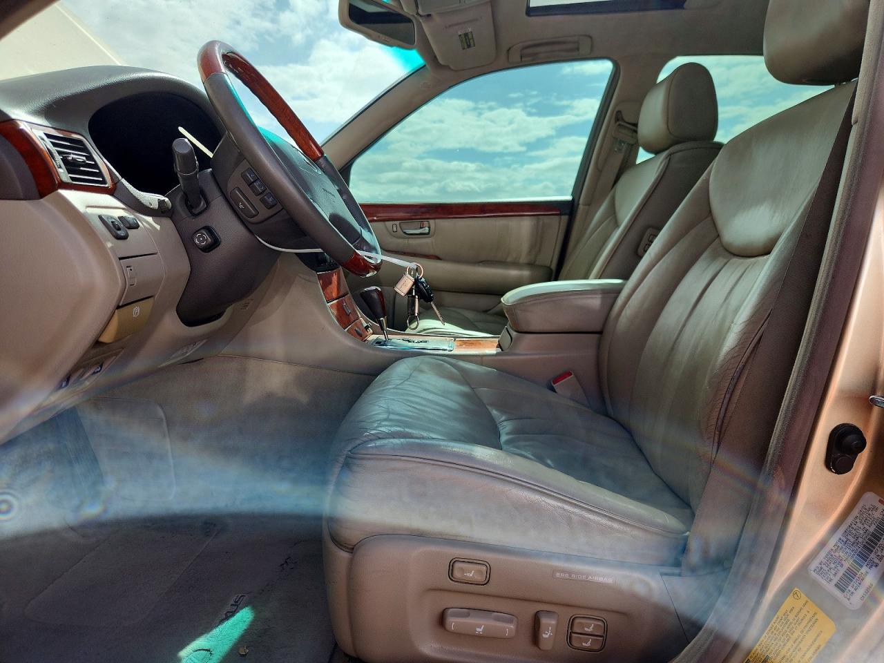 LEXUS LS 2001 — 8