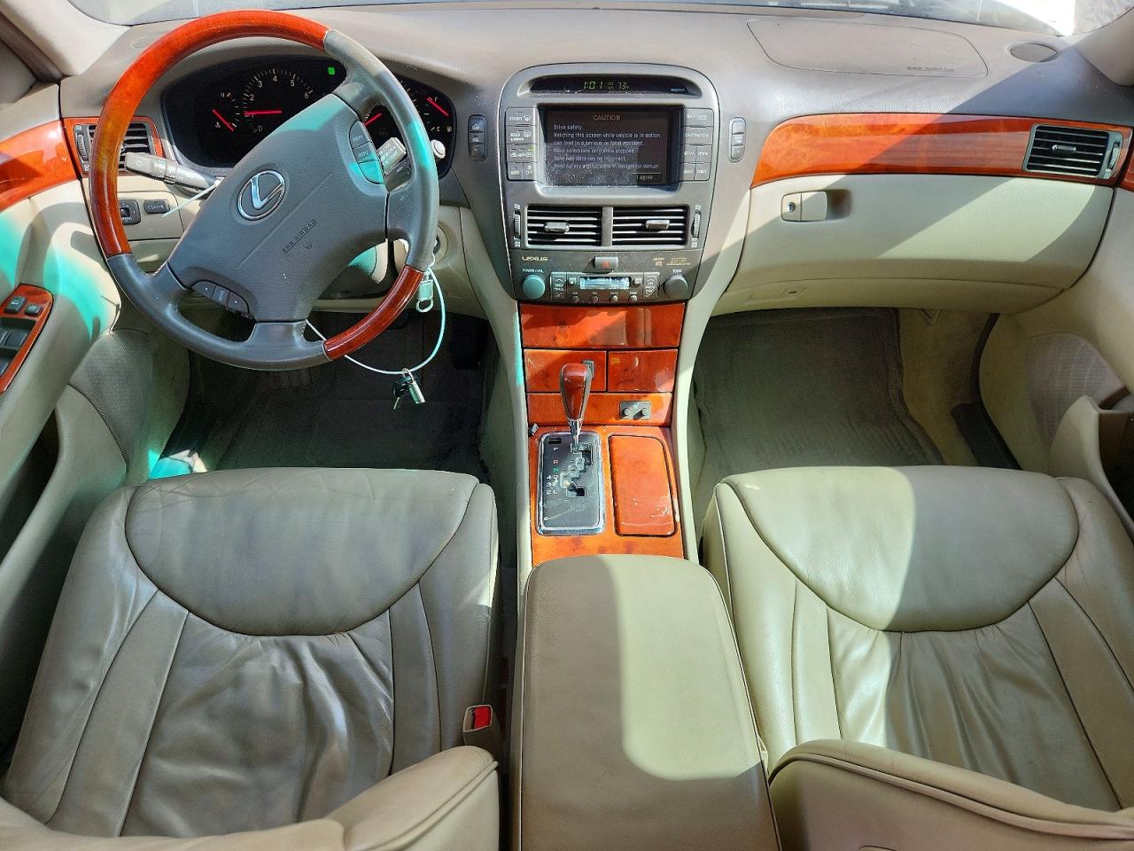 LEXUS LS 2001 — 9