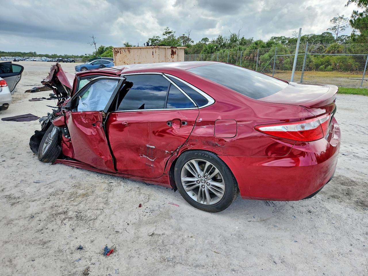 TOYOTA CAMRY 2017 — 3