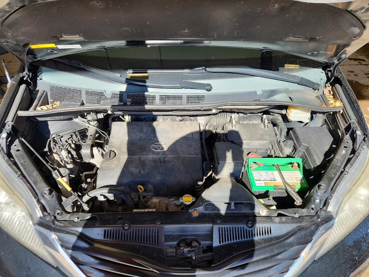 TOYOTA SIENNA 2013 — 12