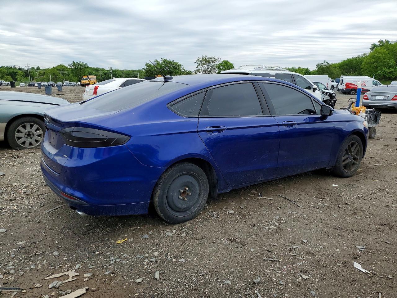 FORD FUSION 2016 — 4
