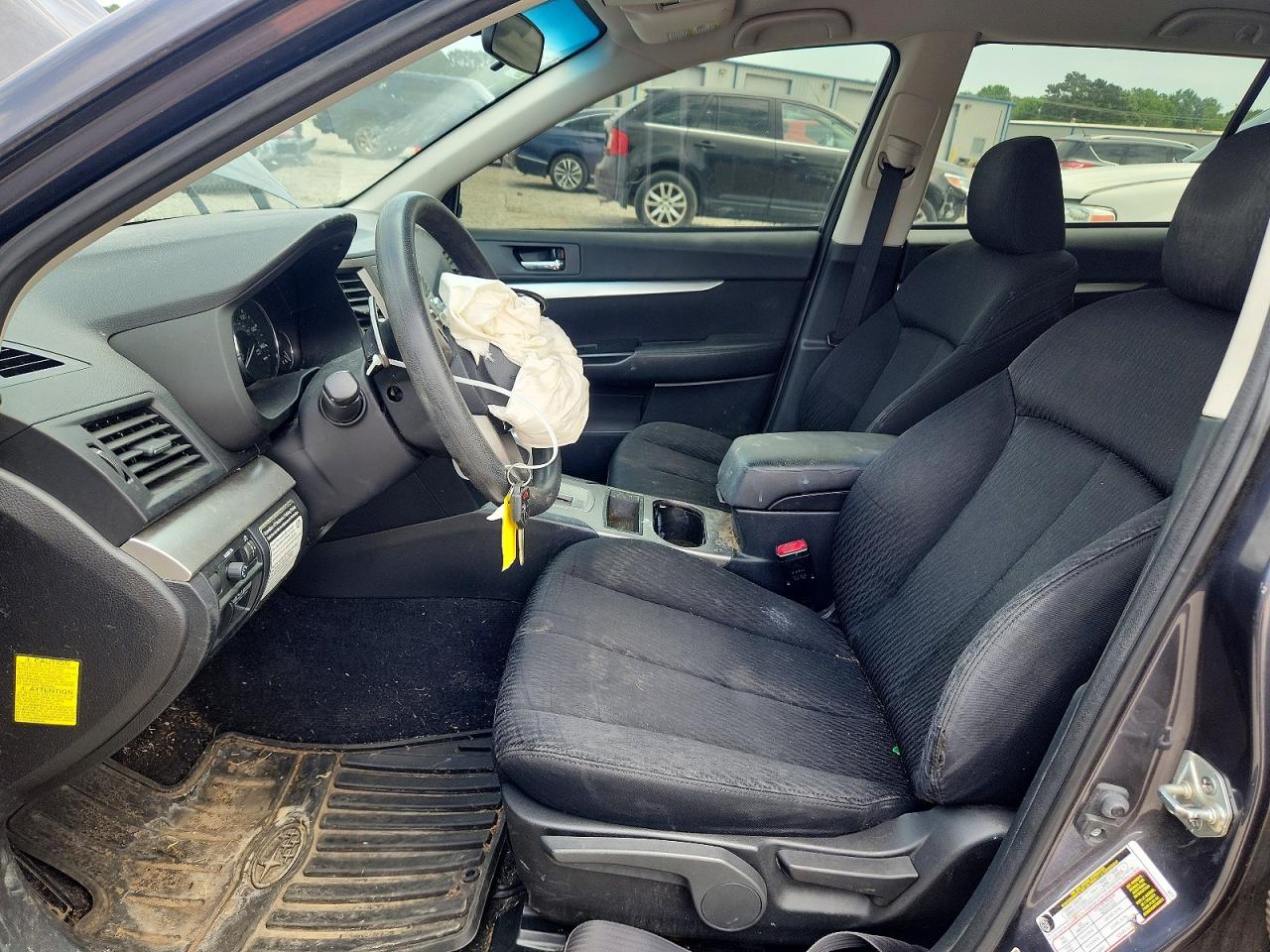 SUBARU OUTBACK 2010 — 8