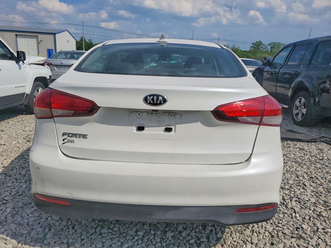 KIA FORTE 2018 — 7
