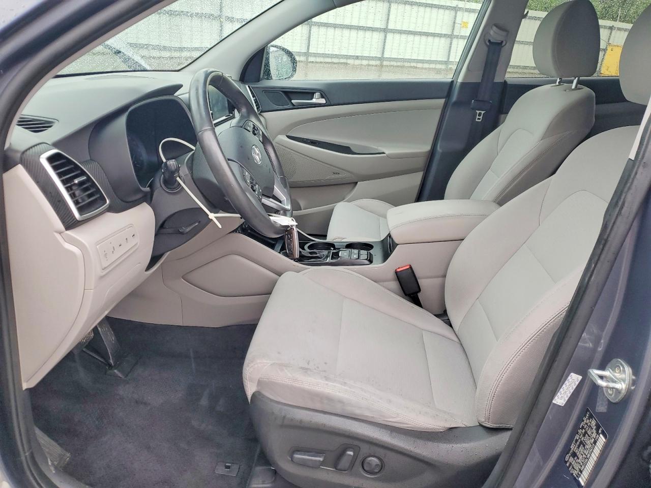 HYUNDAI TUCSON 2021 — 8