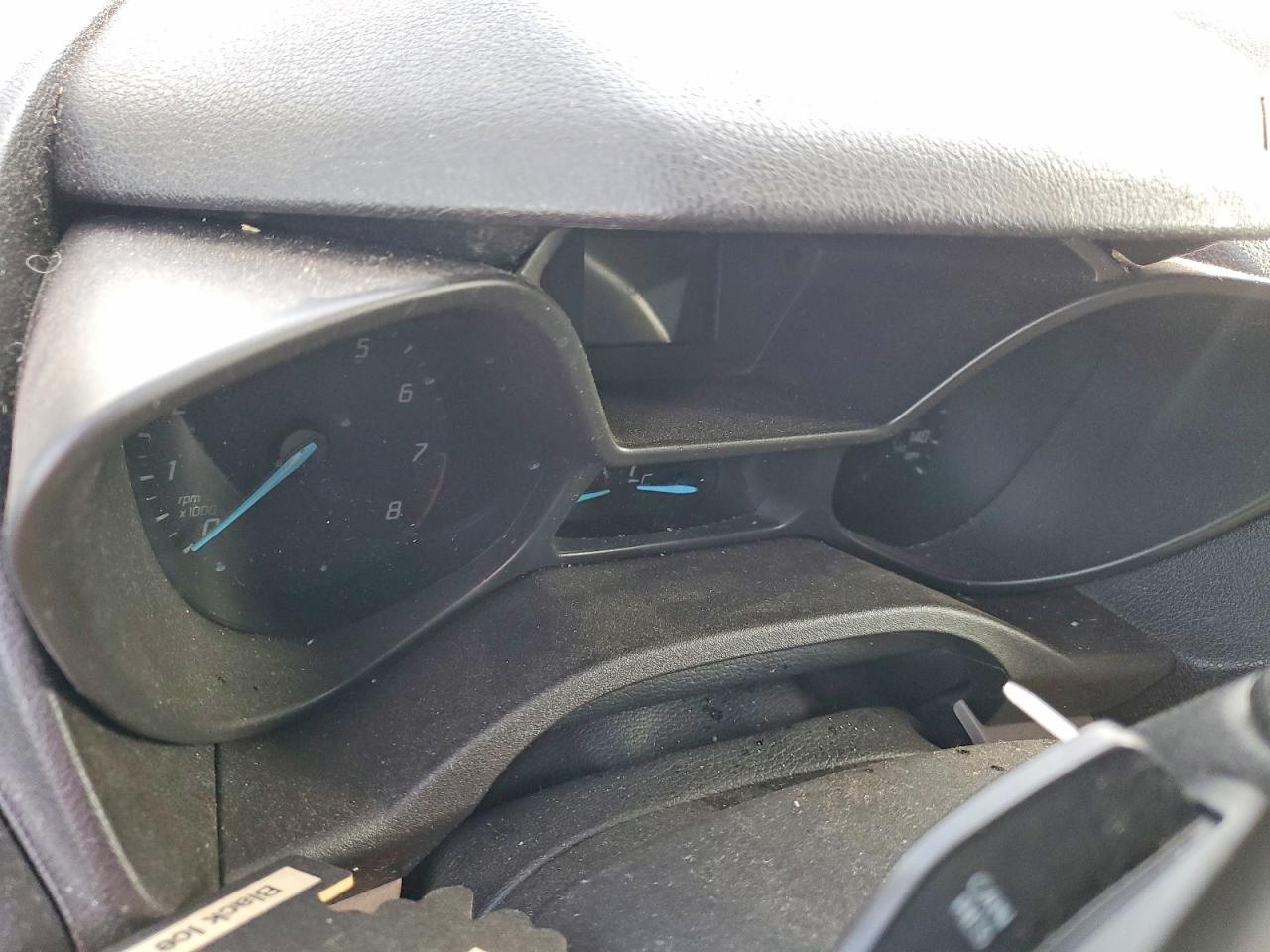FORD TRANSIT CONNECT 2017 — 10