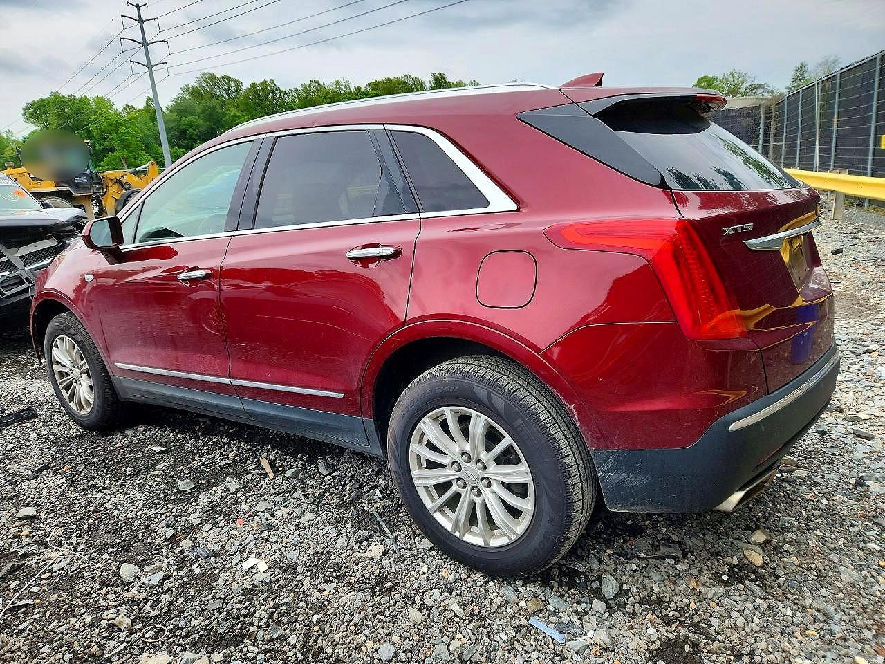 CADILLAC XT5 2017 — 3
