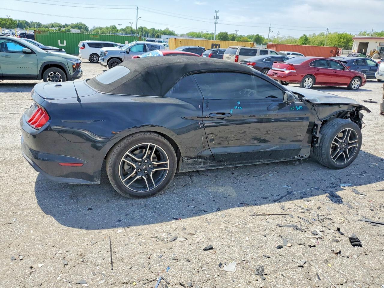 FORD MUSTANG 2018 — 4