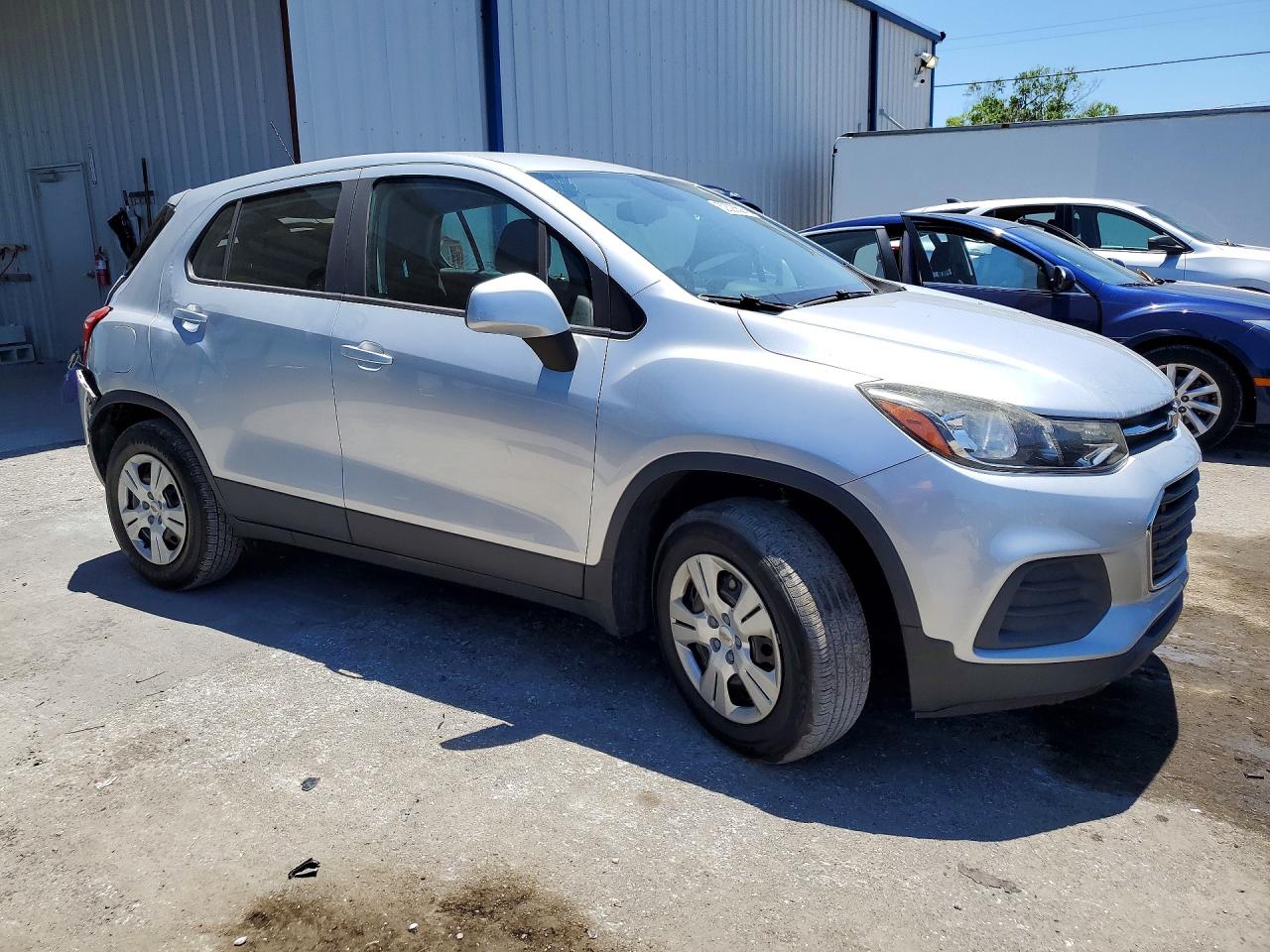 CHEVROLET TRAX 2017 — 5