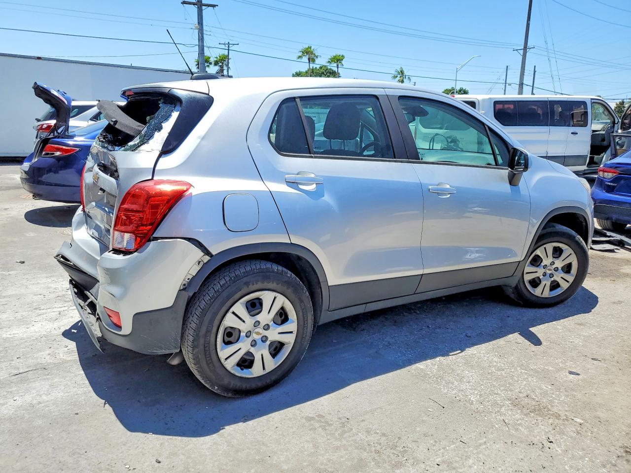 CHEVROLET TRAX 2017 — 4