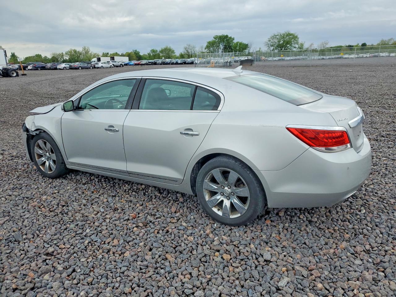 BUICK LACROSSE 2013 — 3