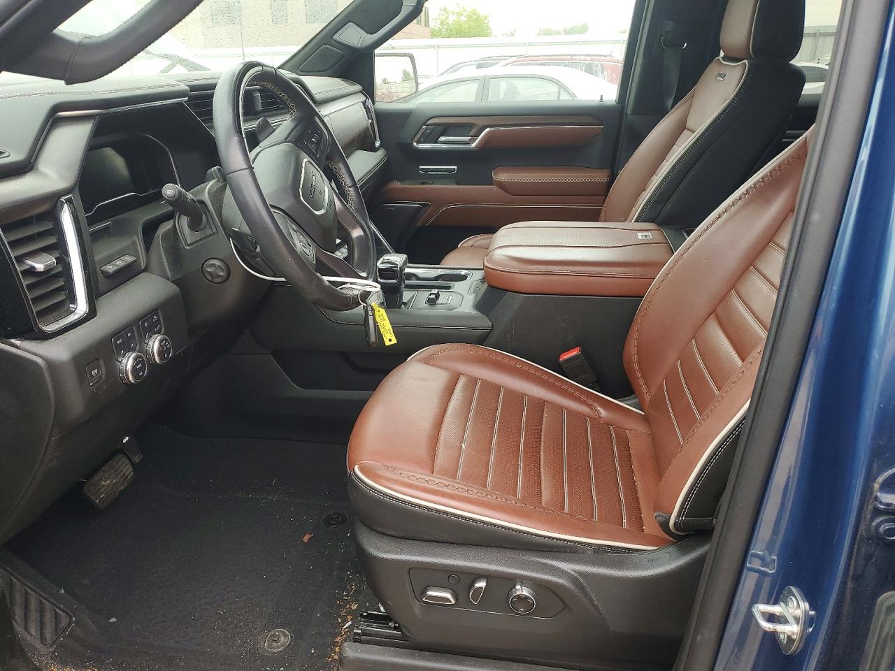 GMC SIERRA 2024 — 8