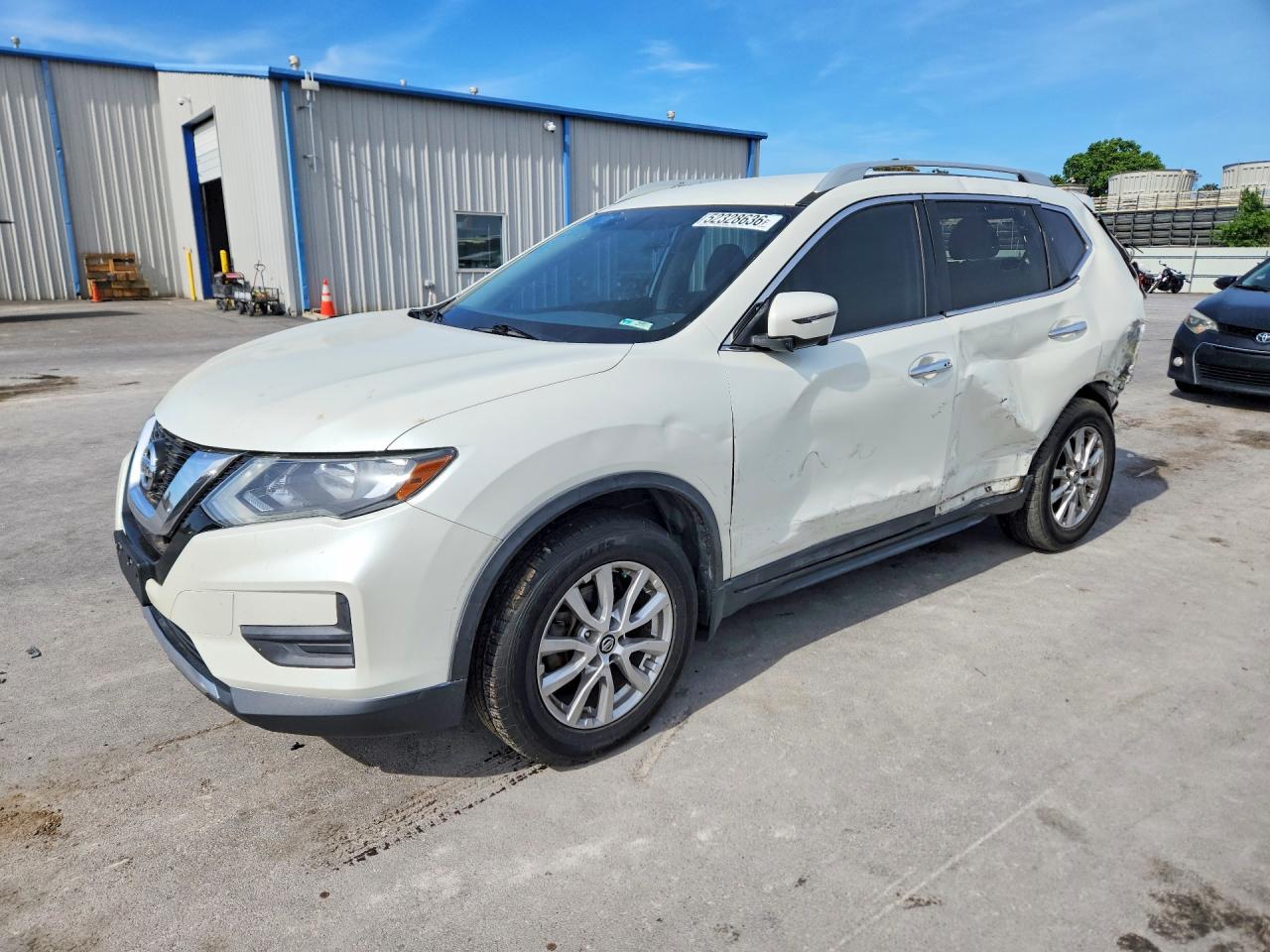 NISSAN ROGUE 2017 — 2
