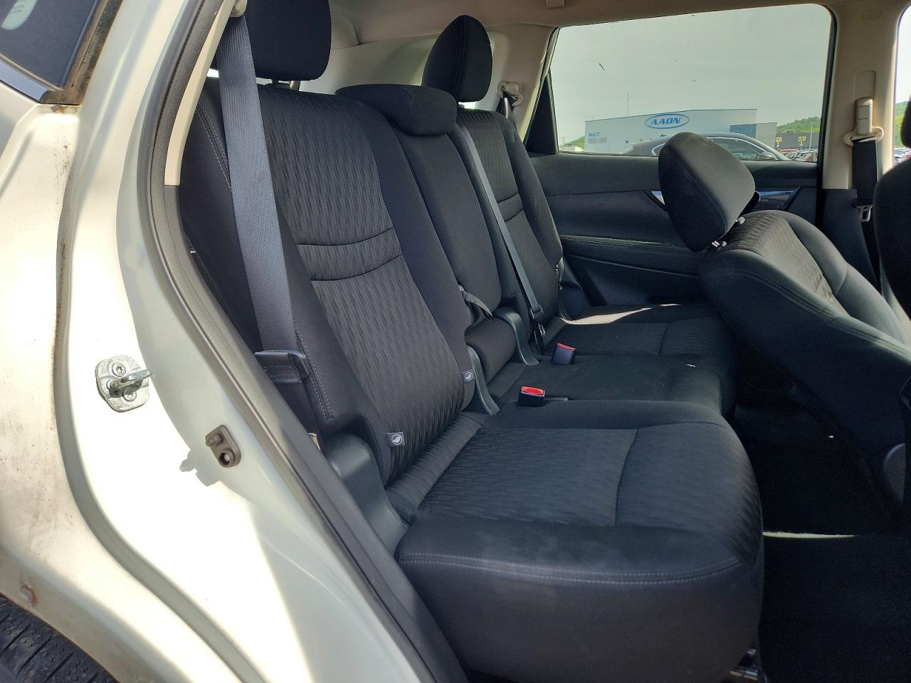 NISSAN ROGUE 2017 — 11