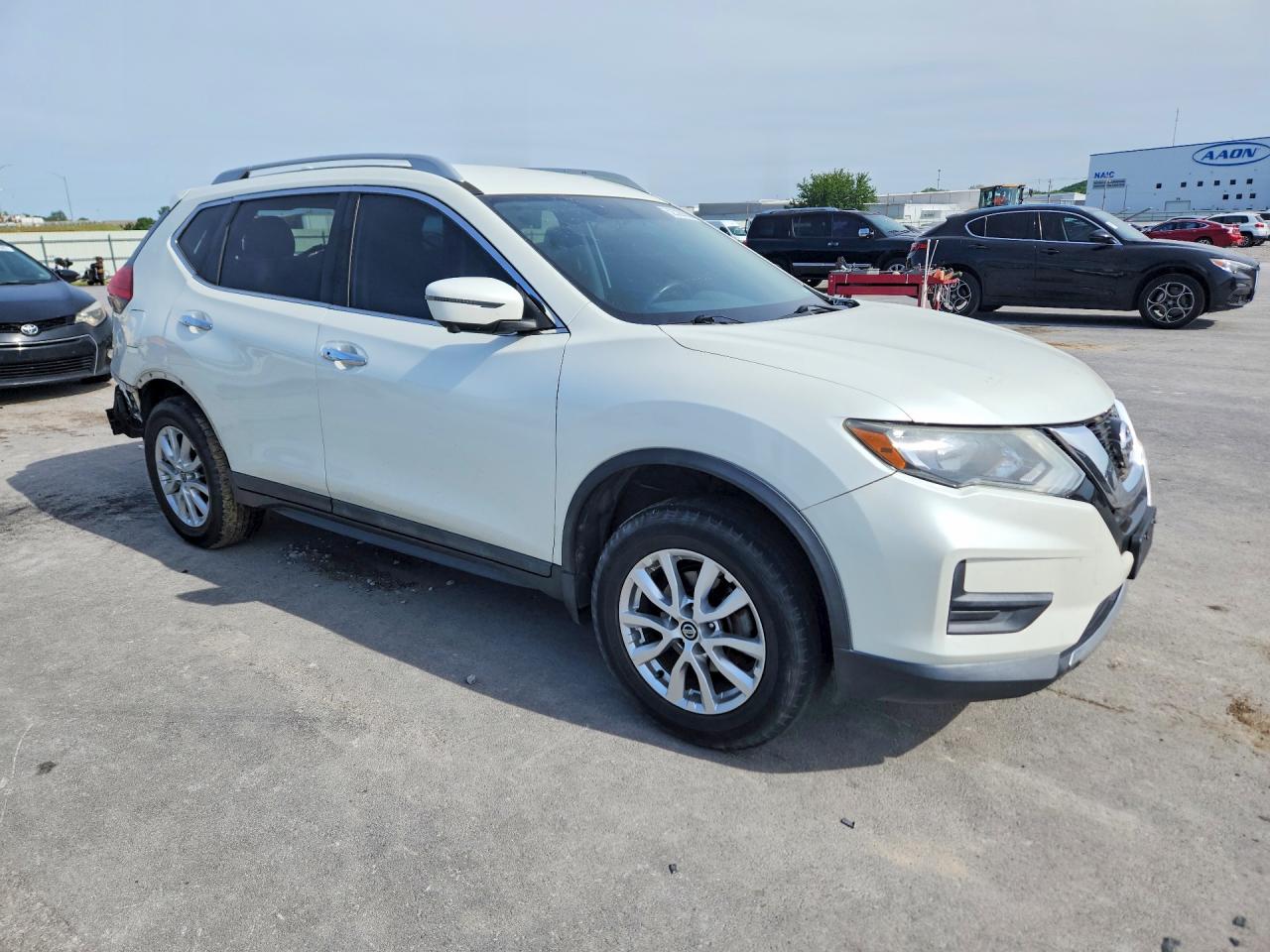 NISSAN ROGUE 2017 — 5