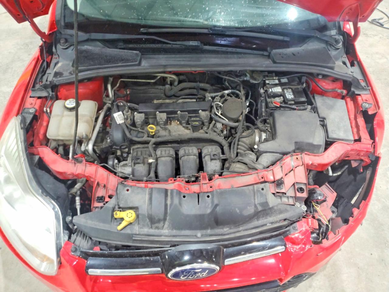FORD FOCUS 2012 — 12