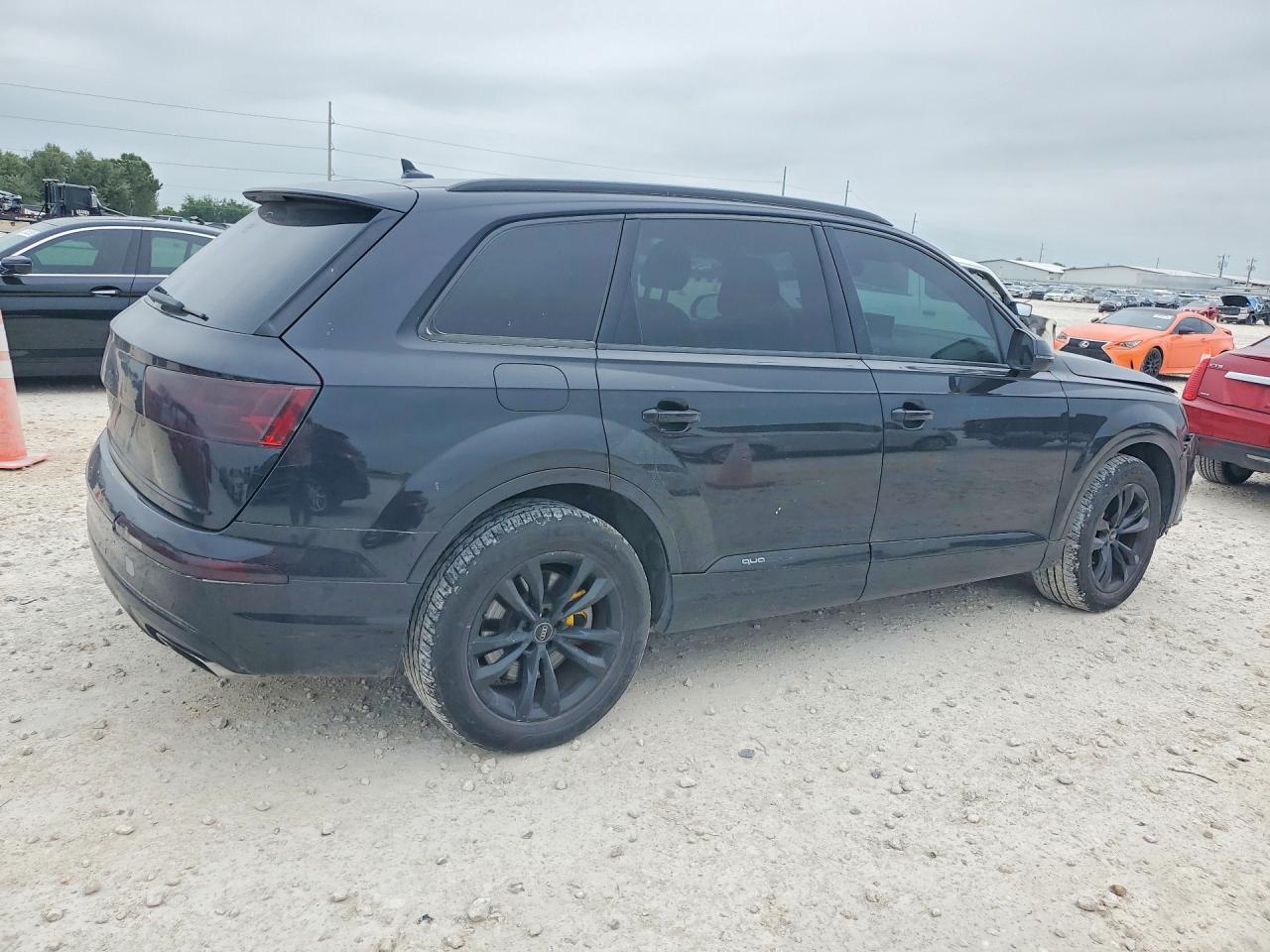 AUDI Q7 2017 — 4