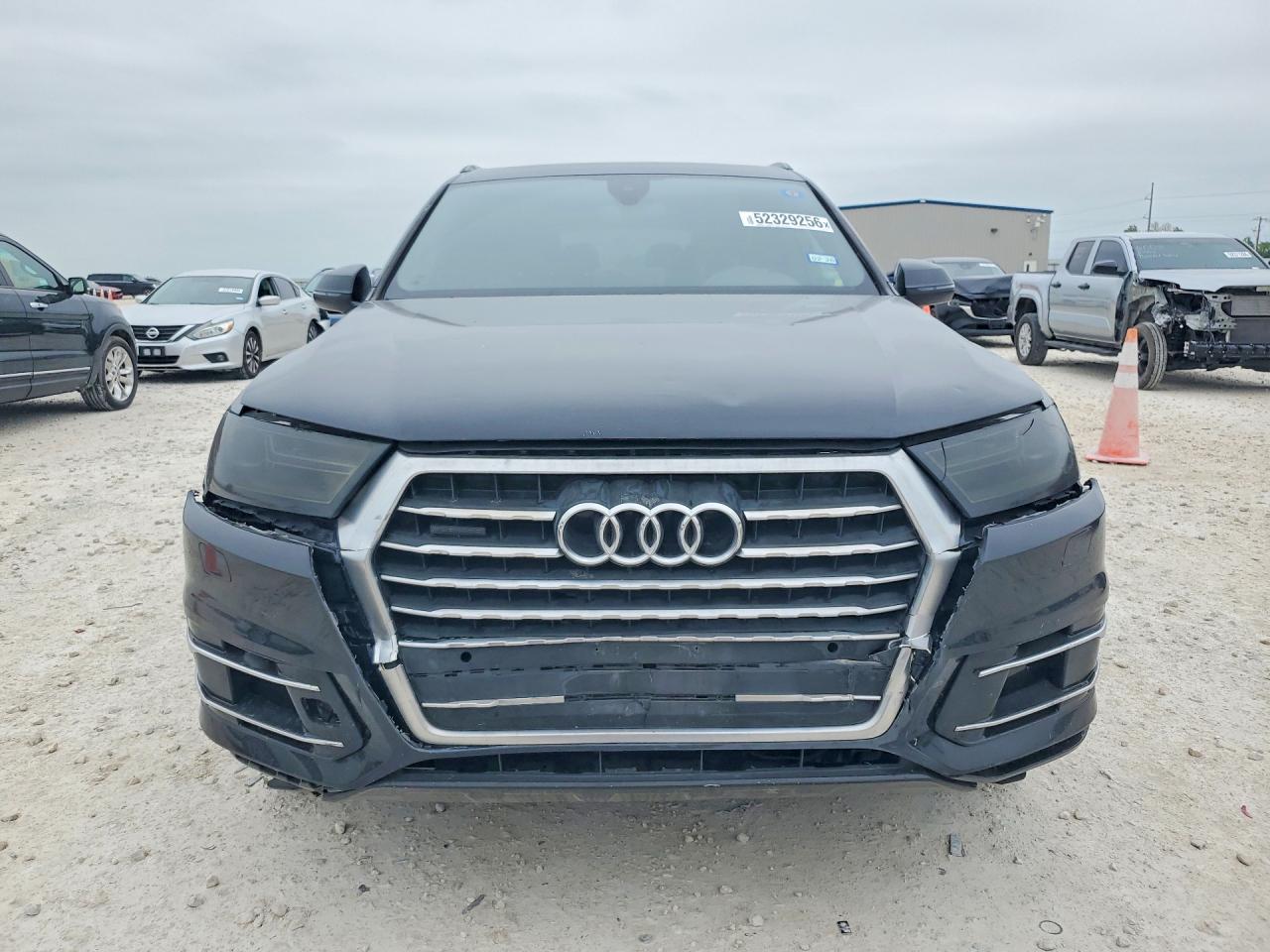 AUDI Q7 2017 — 6