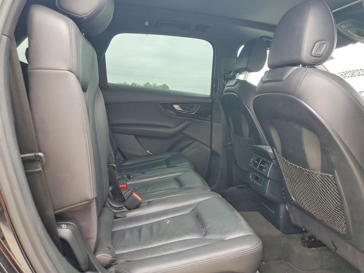 AUDI Q7 2017 — 11
