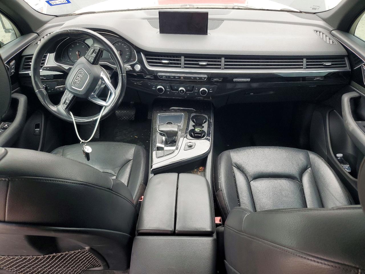 AUDI Q7 2017 — 9