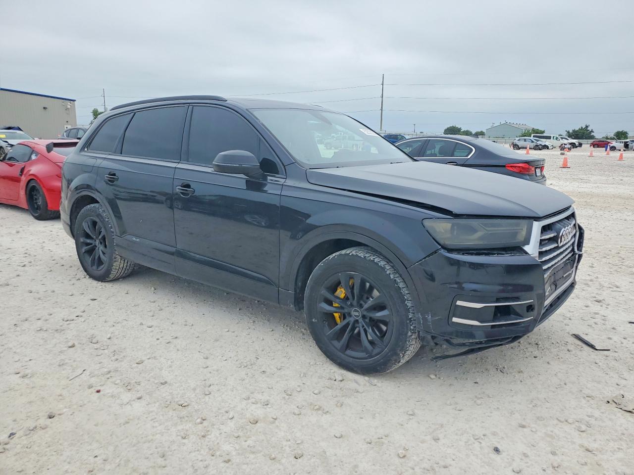 AUDI Q7 2017 — 5
