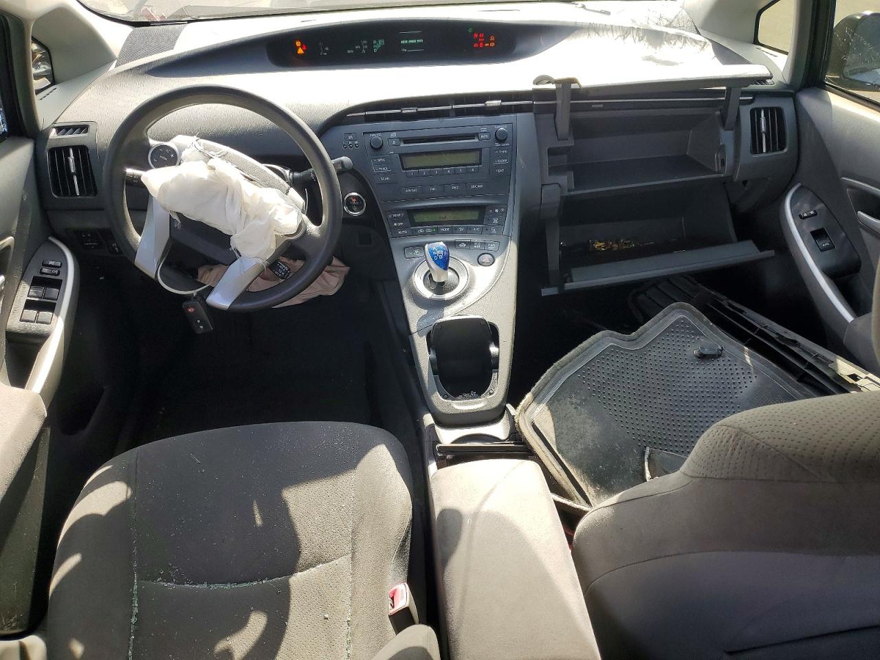 TOYOTA PRIUS 2010 — 9